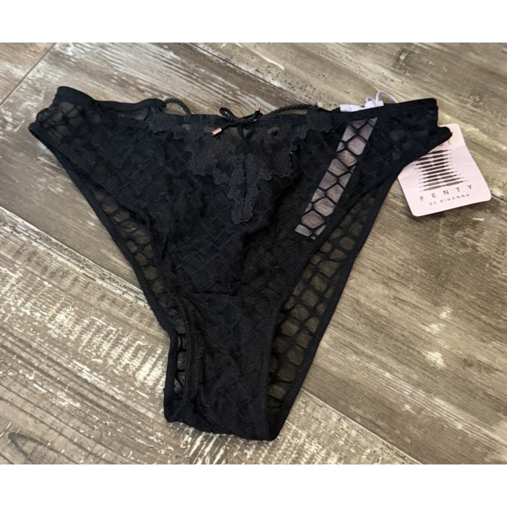 Savage X Fenty Rihanna Black Lace Bikini Panty Medium Strappy Sheer NWT